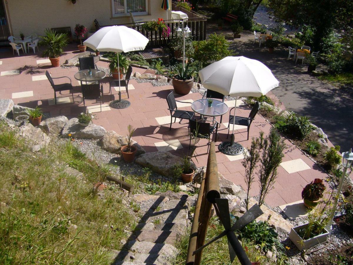 Adieu Alltag: Pension Oesterle Im Schwarzwald Schonmunzach Exterior photo